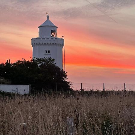 Fab Stay Uk - Coastal And Country Retreat With Free Secure Off Road Parking Minutes From Both Dover And Deal Exterior photo